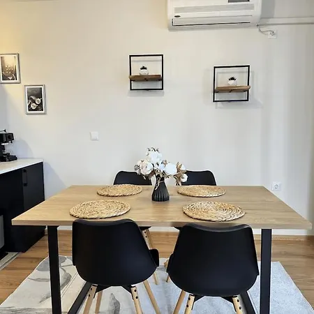 Stylish 1br Flat With Sunny Terrace Apartment Burgas