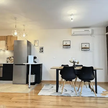 Apartment Stylish 1br Flat With Sunny Terrace Burgas