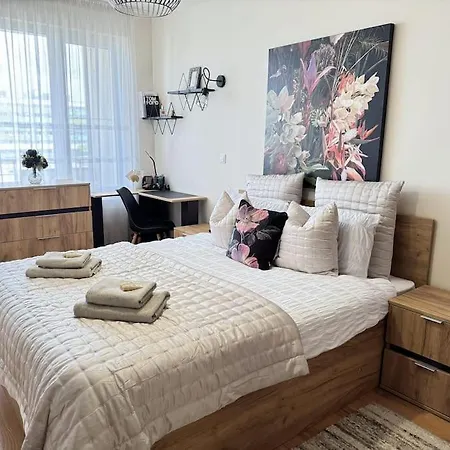 Stylish 1br Flat With Sunny Terrace Burgas
